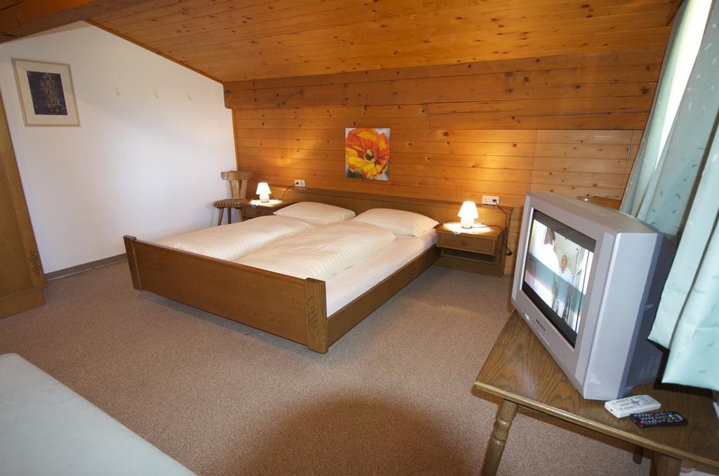 Dreilaenderhaus Apartment Westendorf Room photo